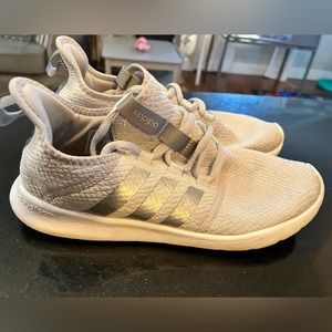 Women’s adidas cloudfoam runner